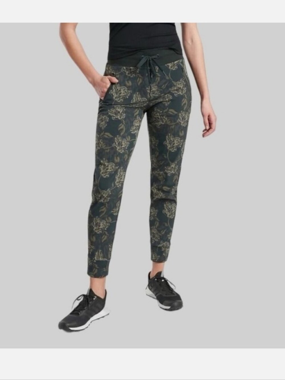 Athleta Trekkie North Printed Jogger inTerra Firma Olive size 6